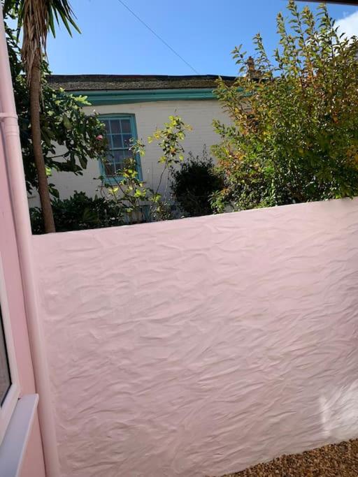 Luxurious Cottage In The Heart Of Falmouth Exteriör bild