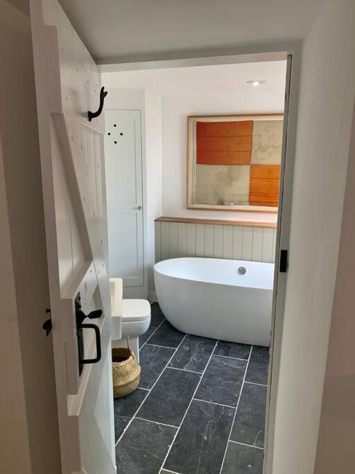 Luxurious Cottage In The Heart Of Falmouth Exteriör bild