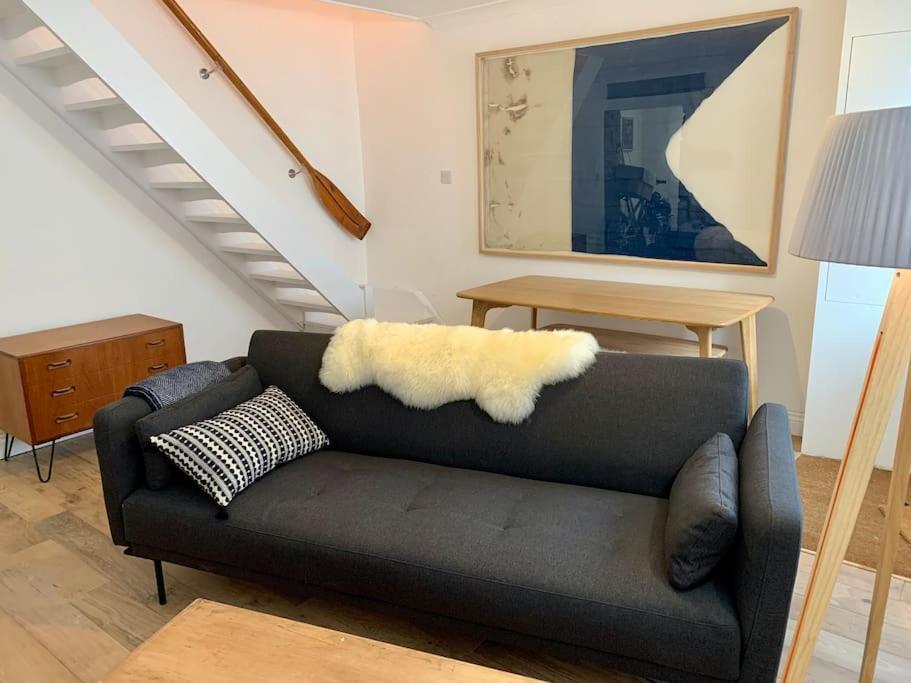 Luxurious Cottage In The Heart Of Falmouth Exteriör bild