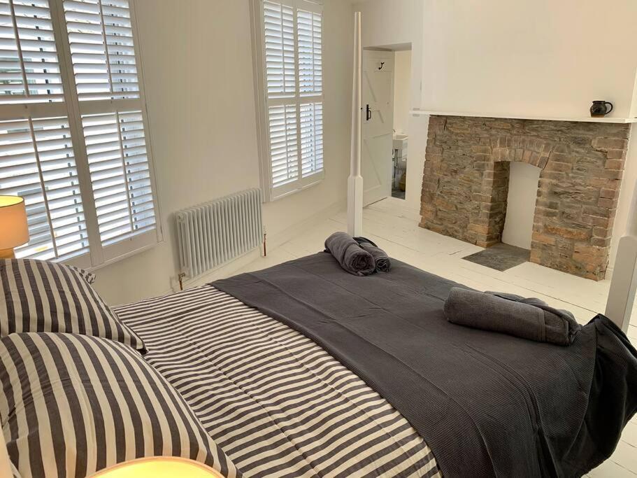 Luxurious Cottage In The Heart Of Falmouth Exteriör bild